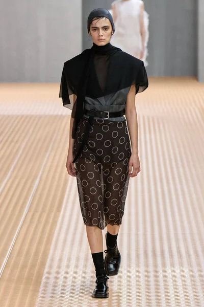 Look 5